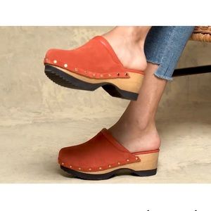 M. Gemi Greta Clog in Blood Orange Suede Wood Heel Size 39.5